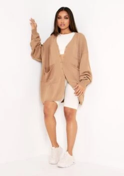 Freya Mocha Knitted Oversized Button Through V-Neck Cardigan Dress -LA Dress Sales Store me5640m 17 08 2021 bzspu jpg