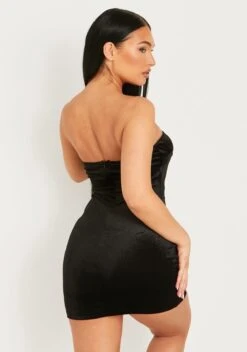 Viktoria Black Plunge Front Velvet Mini Dress -LA Dress Sales Store me7467 11 10 2022 ktmyk jpg