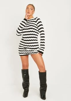 Kaylee Black And White Crochet Mini Dress -LA Dress Sales Store me7477 18 10 2022 qzhk7 jpg 7f73e4e7 03e6 4f28 bfa0 20bcb3060906